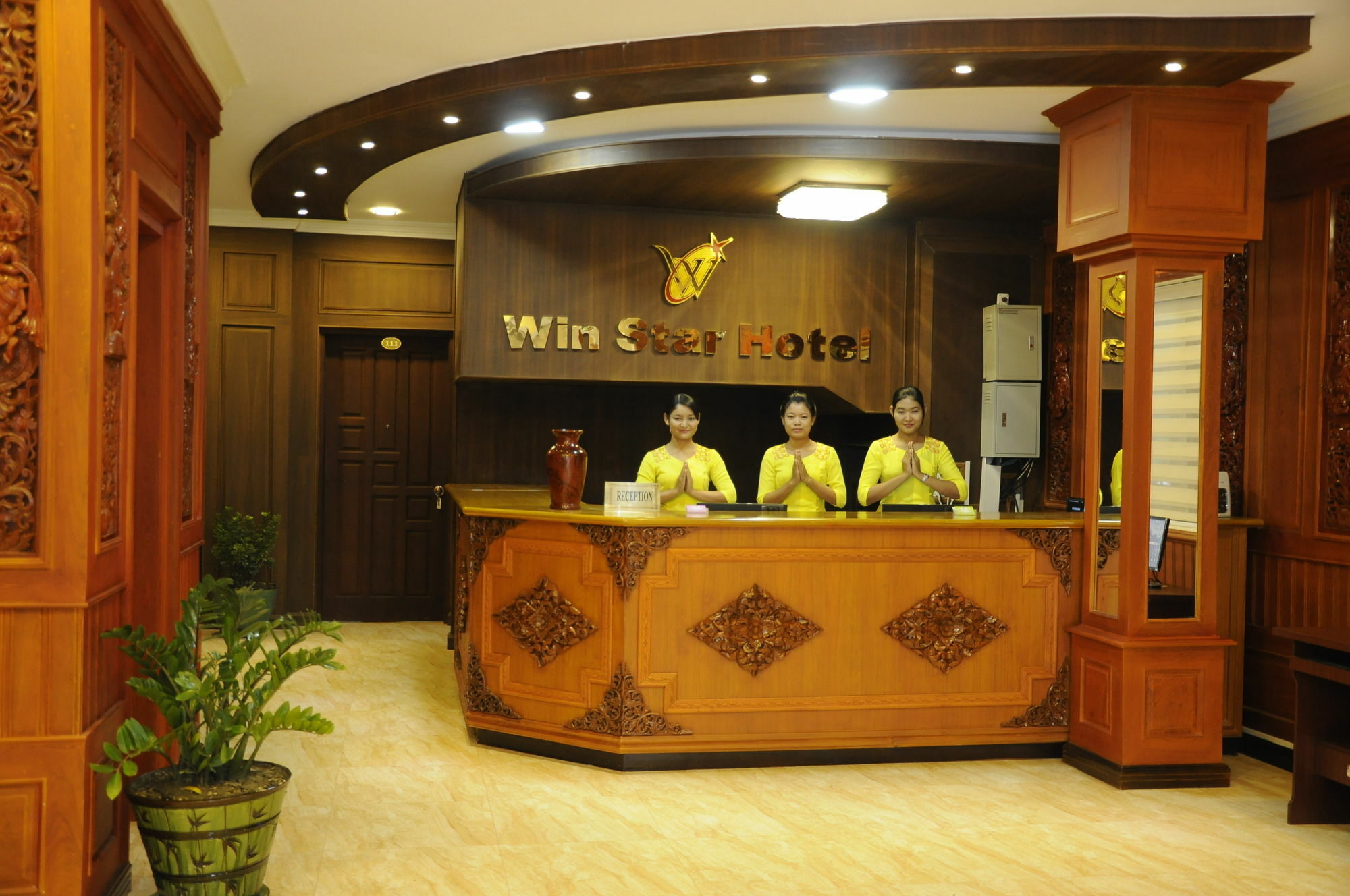 Win Star Hotel Mandalay Exterior photo